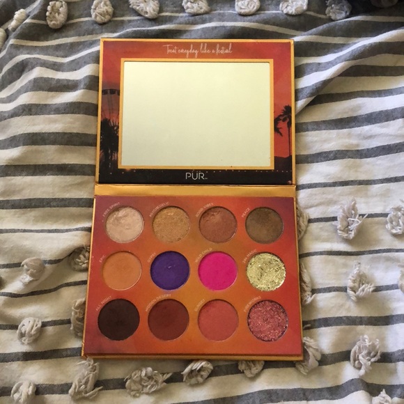 Makeup pallets bundle - Picture 5 of 5